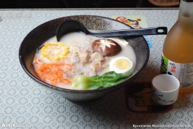 香菇鸡肉面