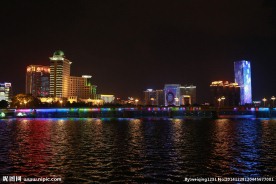 南湖夜景