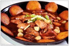 铁锅鱼杂