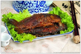 骨酥鲫鱼