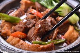 黄焖鸡  黄焖牛腩米饭