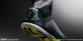 ADIDAS篮球鞋