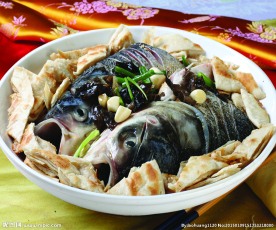 鱼头泡饼