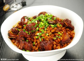 黄豆焖排骨