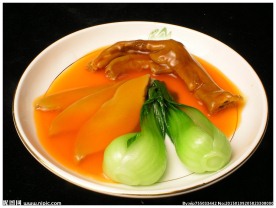 鲍汁百灵菇扒鹅掌