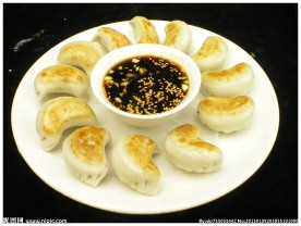 鸡汁锅贴