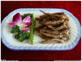 干炸小溪鱼煲来香