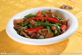 腊八蒜烧肘子