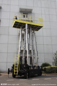 桅柱高空作业平台