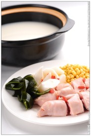 豆汤炖蹄花