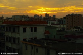 东方晨阳