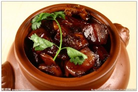 特色目鱼烧肉