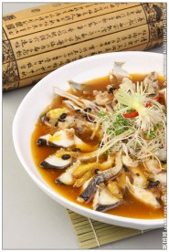 酱椒醉蒸鱼头
