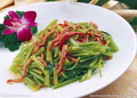 水香芹炒牛肉丝