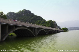 石桥 河边