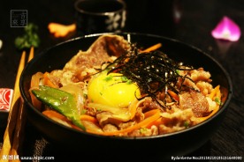 牛肉盖饭