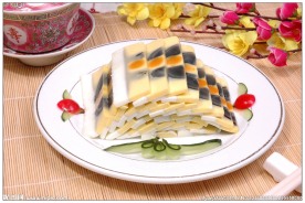 三色蛋糕