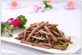 小葱拌鸡蛋干