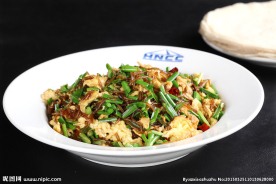 韭菜粉条炒鸡蛋