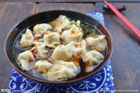 酸汤水饺