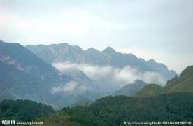 云雾的山