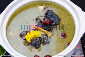 滋补乌鸡煲