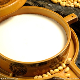 石锅现磨豆腐
