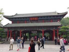 济南大明湖门口