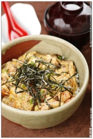 鸡肉盖饭