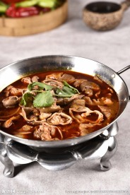 干锅臭豆腐肥肠