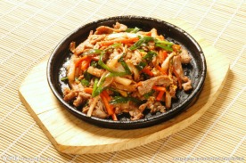 日式 日本料理 铁板泡菜猪肉