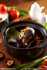 乌鸡煲