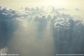 飞机上拍摄云海