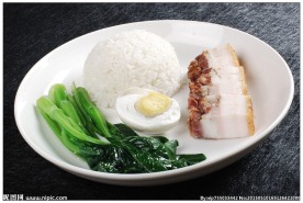 脆皮烧肉饭