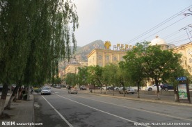 登封市街景