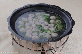小白菜汆丸子汤