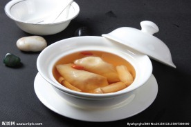 松茸炖花胶