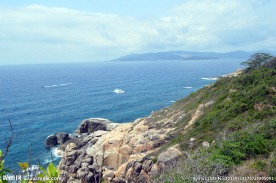 蜈支洲岛观日岩