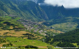 扎尕那山