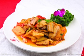 土豆回锅肉