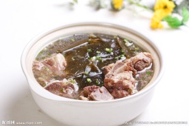 腿精骨炖海带