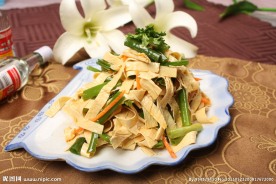 豆皮拌小葱