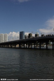 桥天空