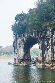 象鼻山