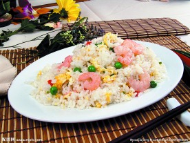 虾仁炒饭