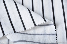 亚麻竖条印花裤料