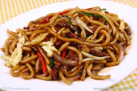 鸡蛋火腿炒面