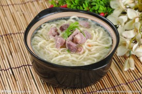 砂锅牛肉面