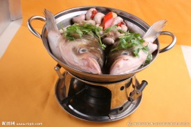 锅仔天麻鸡子鱼头