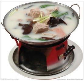 锅仔三鲜排骨
